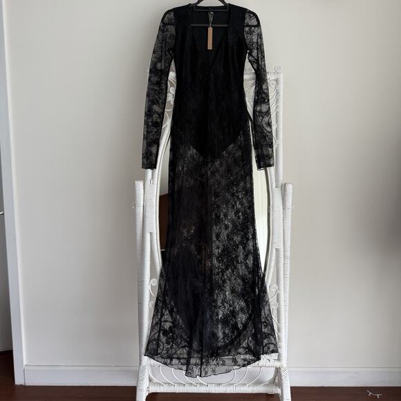 Skims Dress Small Black Lace Ultra Fine Lace Plunge V Neckline Long Sleeve Gown - Picture 2 of 12
